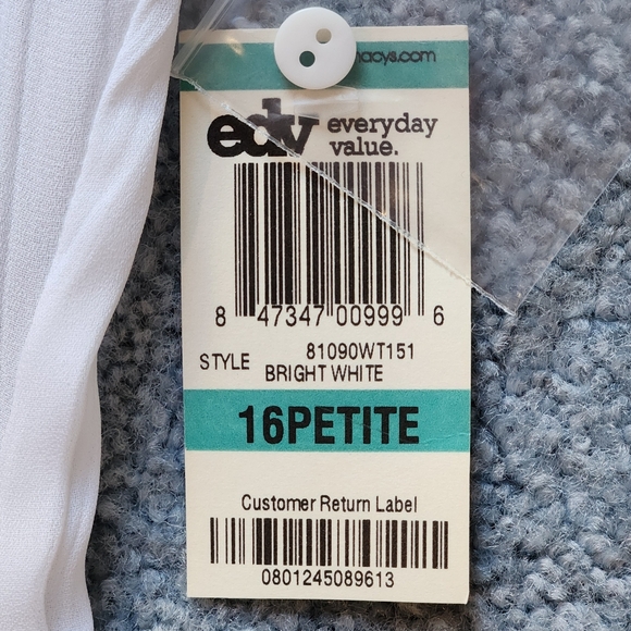 NWT Style&Co sleeveless sheer blouse Size 16P Color white - Picture 3 of 11